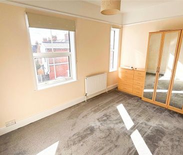 2 bedroom end of terrace house to rent - Photo 6
