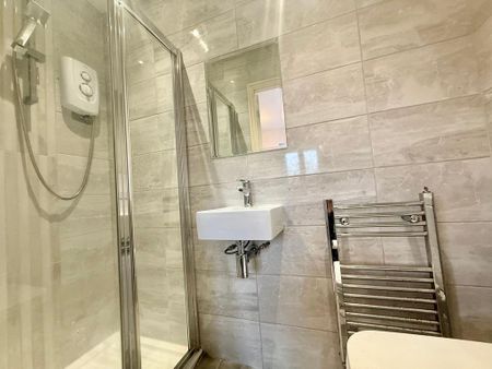 4 bedroom house share to rent - Photo 4