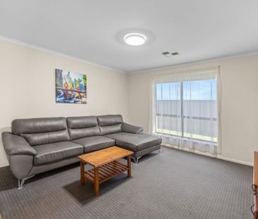 4 Bedroom Family home - Photo 3