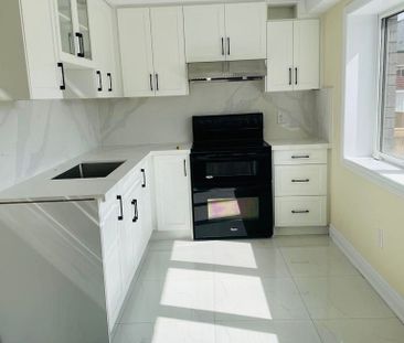 For Lease - 22 Rowley Street, Brantford, Ontario - Photo 1