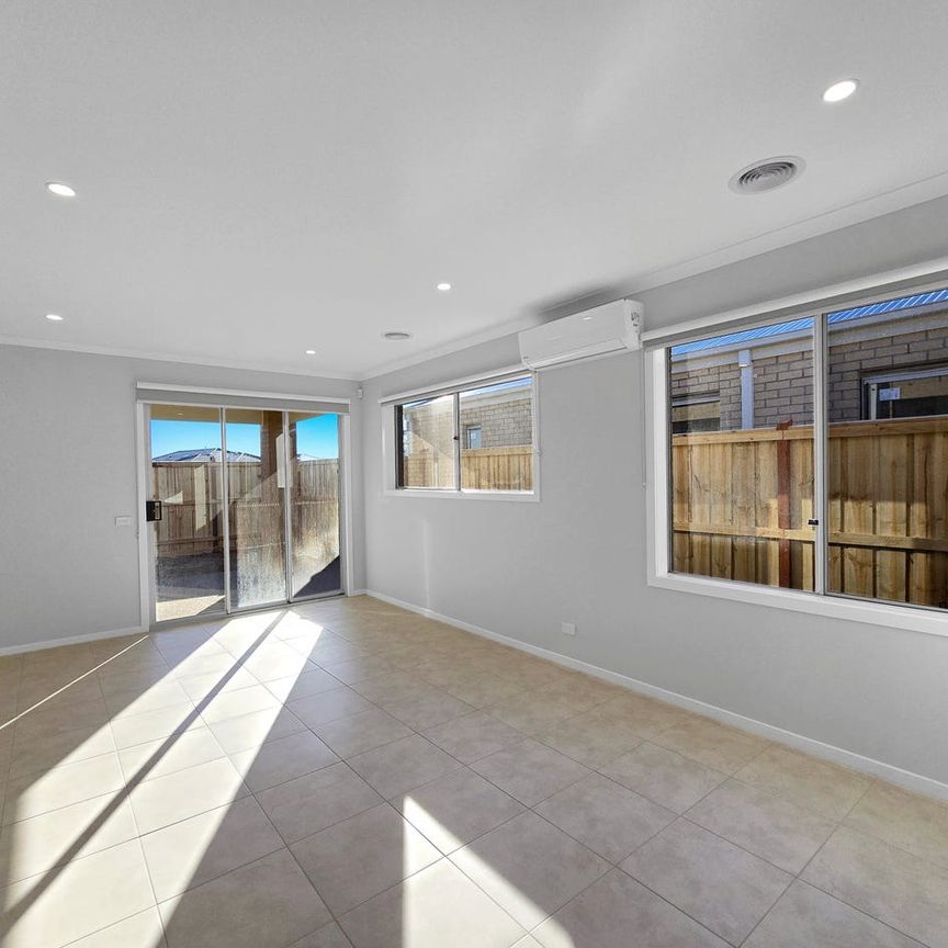 Modern Family Home in Armstrong Creek - Photo 1