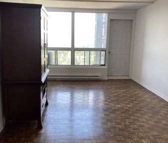 ** Sublease** Grand 3 1/2 Monkland, in-unit laundry, A/C - Photo 2