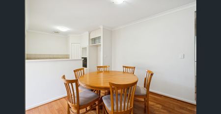 Modern 3-Bedroom Villa in Quiet Bentley Location - Photo 2