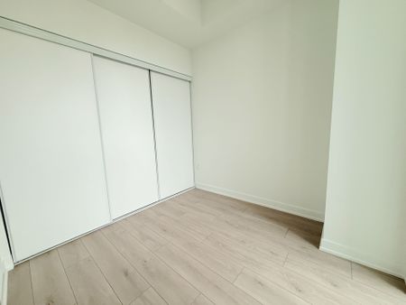 For Lease - 1 Fairview Road Unit# 613, Mississauga, Ontario - Photo 4