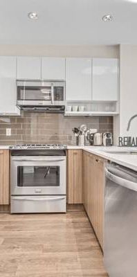 Beautiful Furnished 1bed Condo in Vibrant East Vancouver - Photo 1