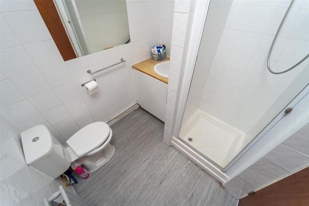 4 bedroom house to rent - Photo 1