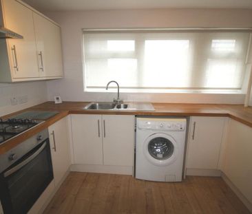 1 bedroom flat to rent - Photo 6