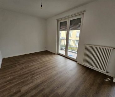 Chiasso, ampio 2.5 locali ristrutturato - Photo 6