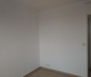 Appartement T3 de 57 m² en bon état général avec un balcon et un ce... - Photo 5