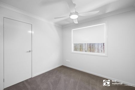 CHARMING FAMILY HOME CLOSE TO BAY IN THORNESIDE - Photo 5