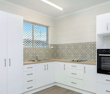 2/13 Rose Street, North Ward - Photo 4