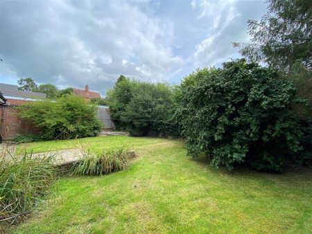 2 bedroom bungalow to rent - Photo 2