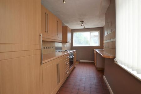 2 bedroom House To Let - Photo 4