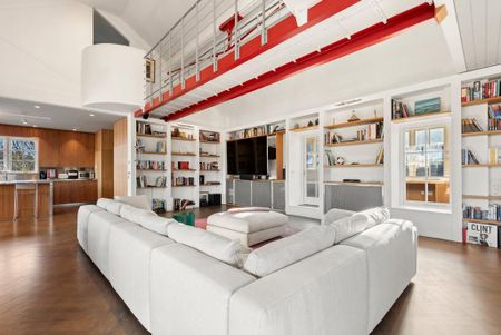 3 bedroom flat to rent - Photo 3