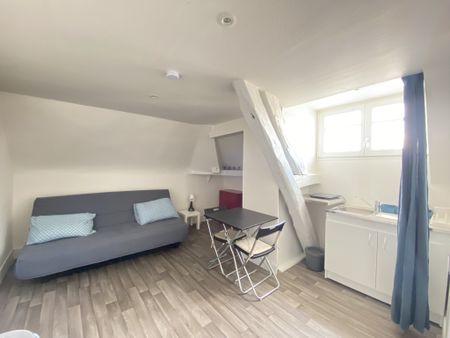 Location Appartement 1 pièce 13m² TROYES 10000 - Photo 2