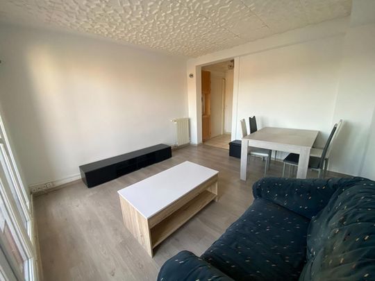 Location Appartement 3 pièces 60m² SALON DE PROVENCE 13300 - Photo 1