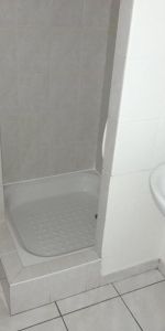 Location Appartement 2 pièces 28m² VILLEFRANCHE SUR SAONE 69400 - Photo 3