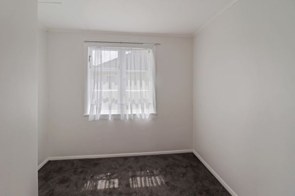 Naenae Living - Photo 1