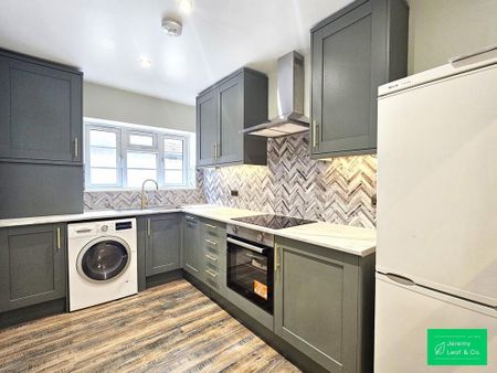 2 bedroom flat to rent - Photo 4