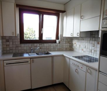 "Familie im Vordergrund.." - Foto 2