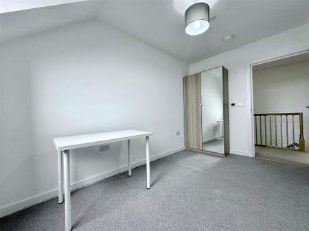 Forrester Way, London - Photo 5