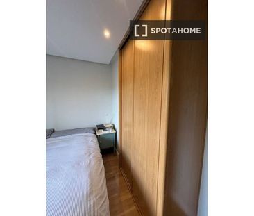 1 room luxury Flat for rent in Madrid, Spain - Photo 2