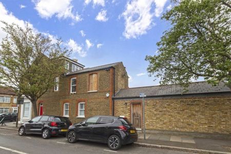 Quicks Road, SW19, London - Photo 5