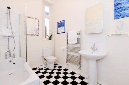 Park Terrace, BOGNOR REGIS - Photo 5