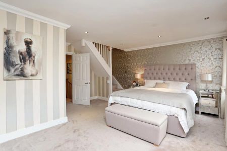 4 bedroom townhouse to rent - Photo 2