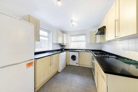 3 bedroom house to rent - Photo 3