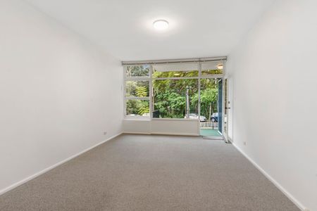 Refurbished One Bedroom Apartment in Great Location - Photo 3