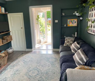 3 Bed Semi-Detached House, Rees Gardens, CR0 - Photo 1