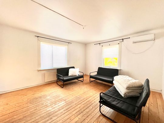 Långgatan, Hova - Foto 1