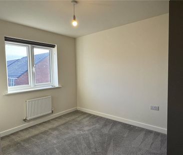 3 bedroom semi-detached house to rent - Photo 5