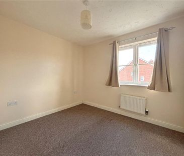 3 bedroom end of terrace house to rent - Photo 2
