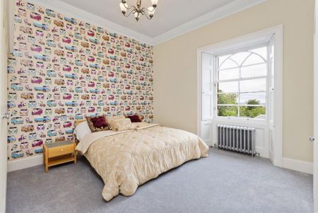 3 bedroom flat to rent - Photo 5