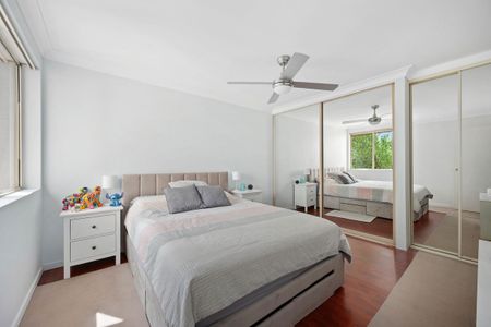 Stylish 3-Bedroom Apartment in Waterside Cul-de-Sac - Photo 3