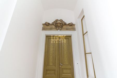 Apartment for rent, 2+kk - 1 bedroom, 74m - Photo 3