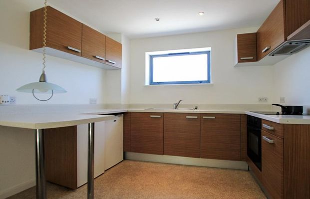 2 bedroom flat to rent - Photo 1