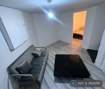4 bedroom terraced house to rent - Photo 3