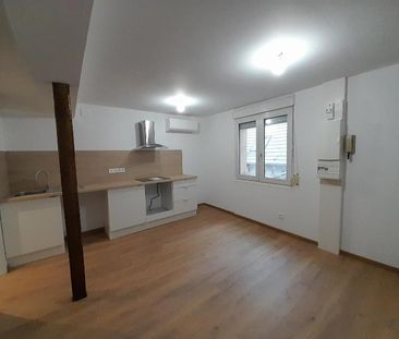 Location Appartement 2 pièces 30m² CHALON SUR SAONE 71100 - Photo 2