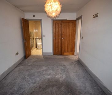 2 bedroom townhouse to rent - Photo 2