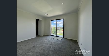 Excellent Family Home Facing Park - Photo 4