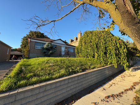 For Lease - 16 Hawkins Drive Unit# Basement, Toronto, Ontario - Photo 3