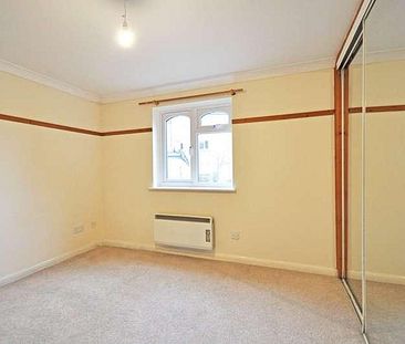 Corfe Place, Maidenhead, Berkshire, SL6 - Photo 3