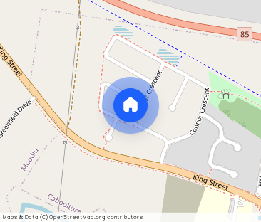 4-bedroom home with a spacious fully fenced backyard! - Photo 1