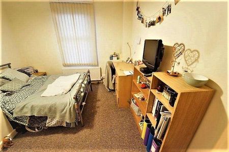 Bentinck Road, Nottingham, NG7 - Photo 2