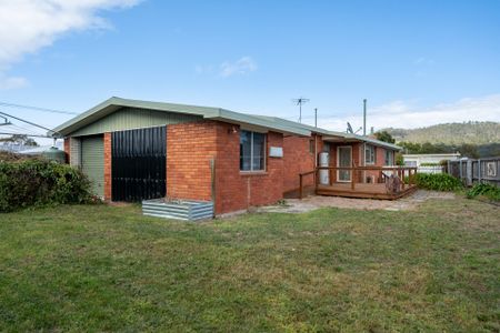 Coastal Family Home - Photo 3