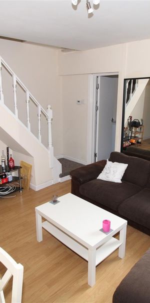 Room For Rent King Street, Pontypridd - Photo 1