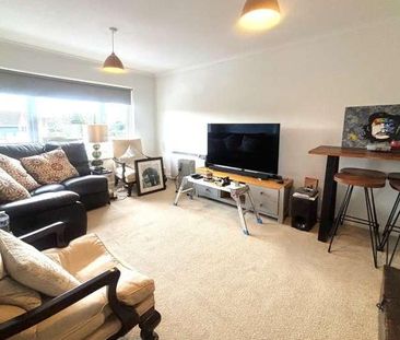 Woking, Surrey, GU24 - Photo 2